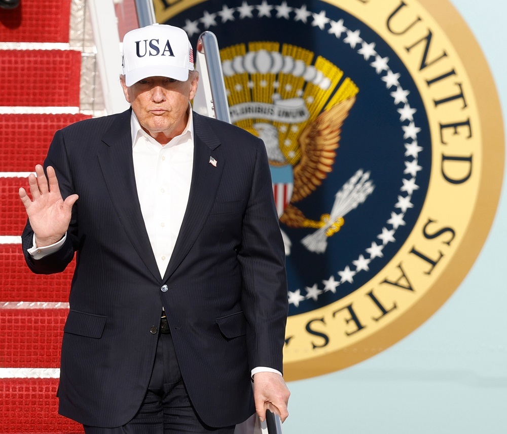 Врач Трампа: Политик в отличном состоянии по итогам обследования