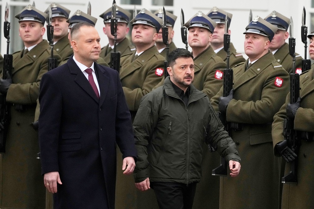 Зеленский пообещал властям Польши открыть архивы о Волынской резне