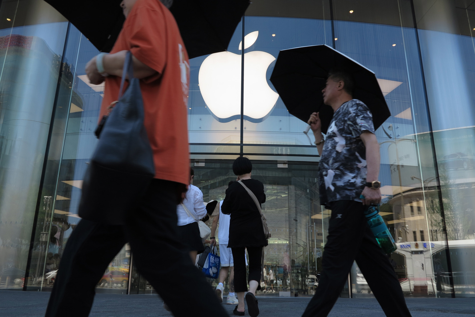 Понты дороже денег: Сколько будут стоить iPhone Ultra в России