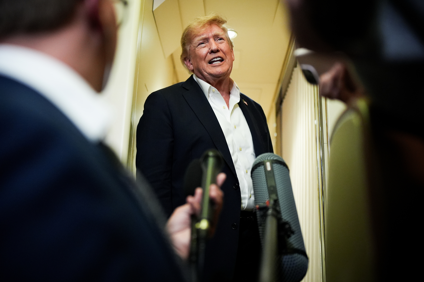 Трамп назвал врагами людей, которые не использует термин сверхинтеллект